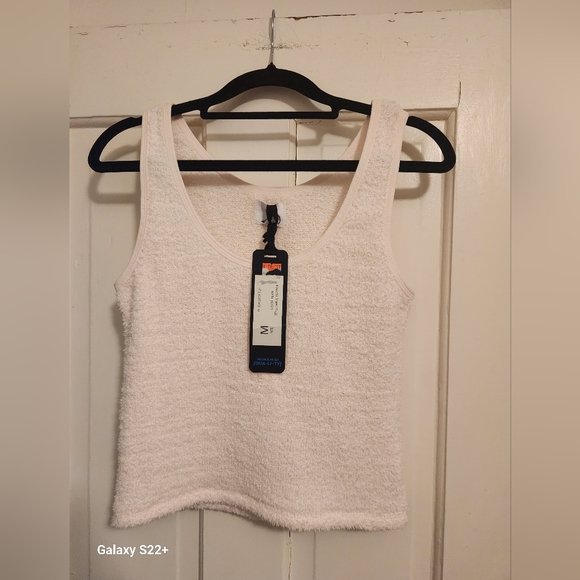 Fuzzy crop top - Picture 1 of 3